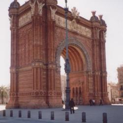 Barcelona - Arc de triomf.jpg