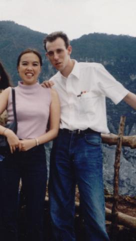 Tangkuban Perahu crater - Bandung.jpg
