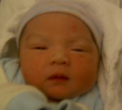 Hiya! Ik ben Nicky! mijn complet naam is Nicolaas Johannes van Royen, net als papa :) mijn geborte datum is 8 december 2004, mij